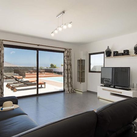 Villa Chinamar By Villa Plus Playa Blanca  Luaran gambar